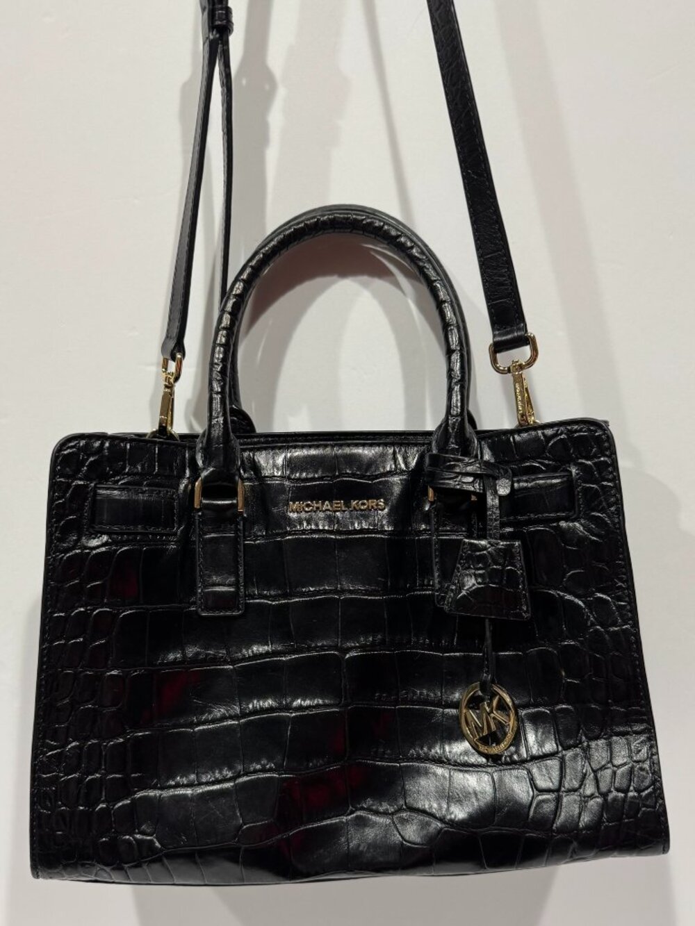 Michael Kors Dillon Black Gold Large Croc Embossed Leather Tote Bag Strap